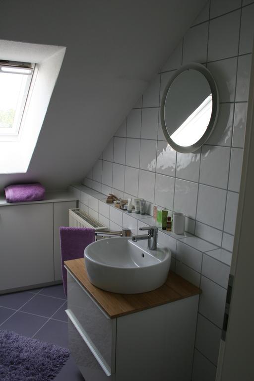 Gaestezimmer Hausaeckerweg แอร์ลังเงิน ภายนอก รูปภาพ