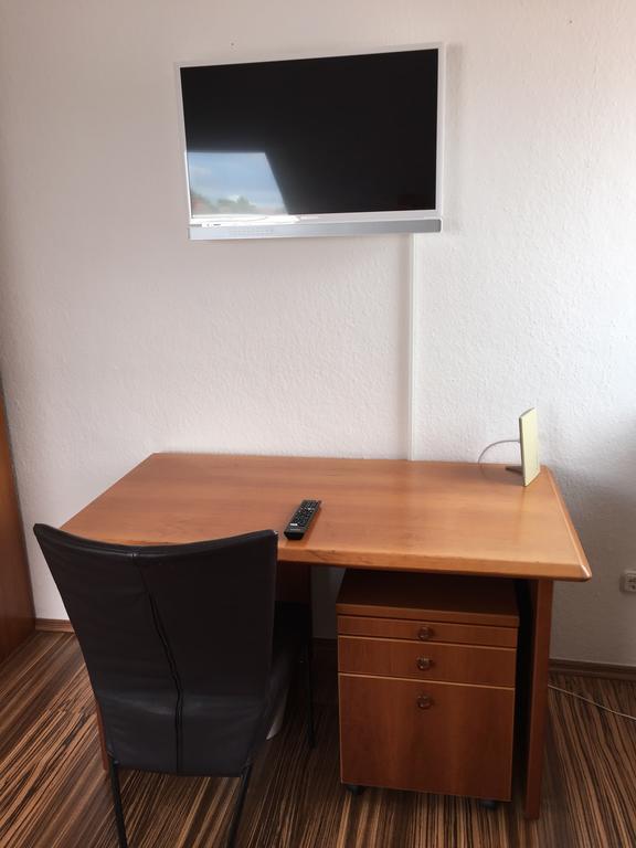 Gaestezimmer Hausaeckerweg แอร์ลังเงิน ภายนอก รูปภาพ