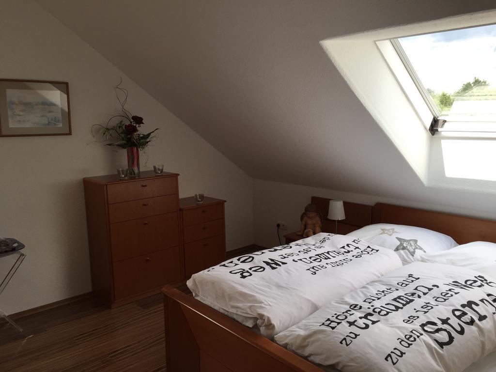 Gaestezimmer Hausaeckerweg แอร์ลังเงิน ภายนอก รูปภาพ